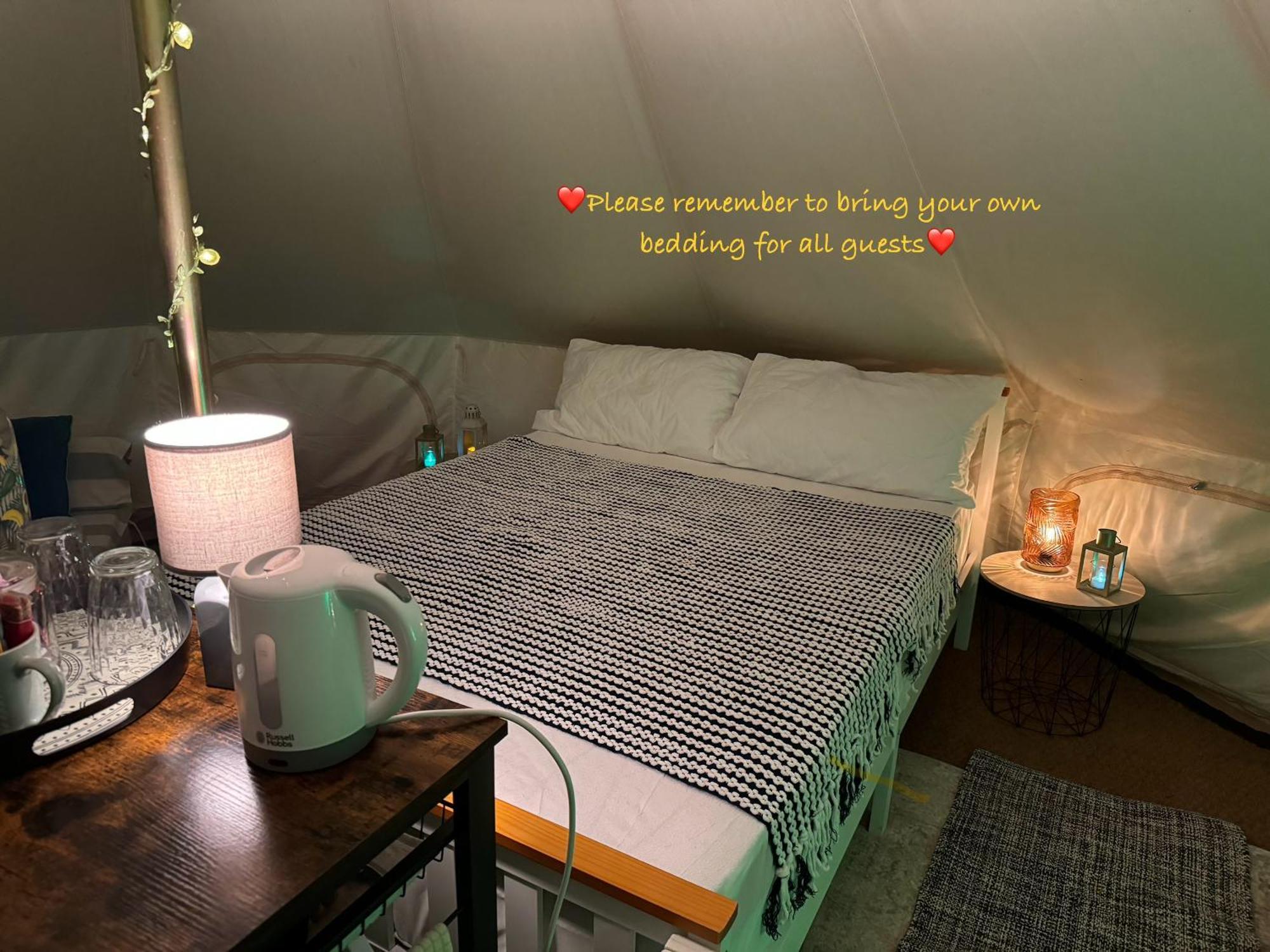 Vila Spacious Bell Tent At Herigerbi Park Lincolnshire Grantham Exteriér fotografie